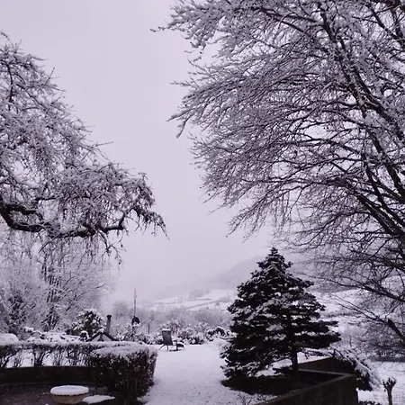 Bed & Breakfast D'hote La Maronne Dans Le Cantal 3*